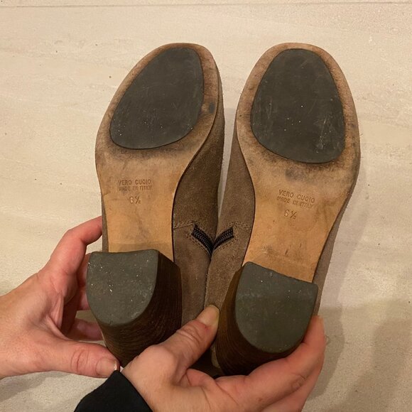 Aquatalia waterproof taupe suede booties 6.5 - Picture 4 of 4